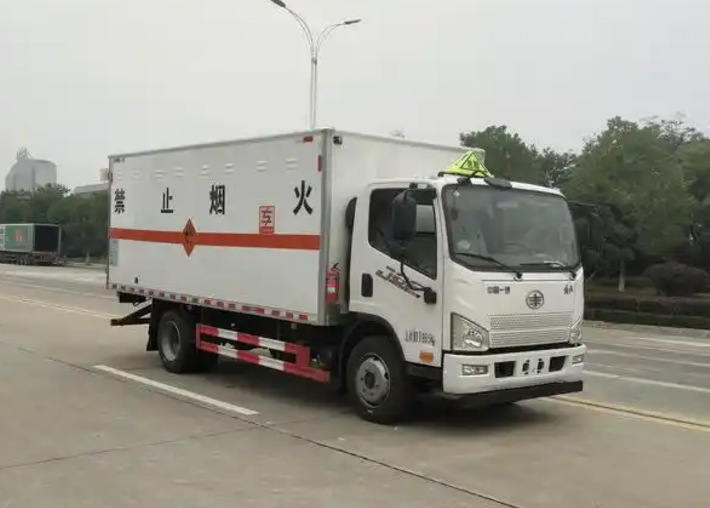 华容爆破器材运输车可以上高速吗？