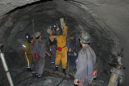 华容工程爆破中的危险因素分析以及应对工程爆破危险的措施